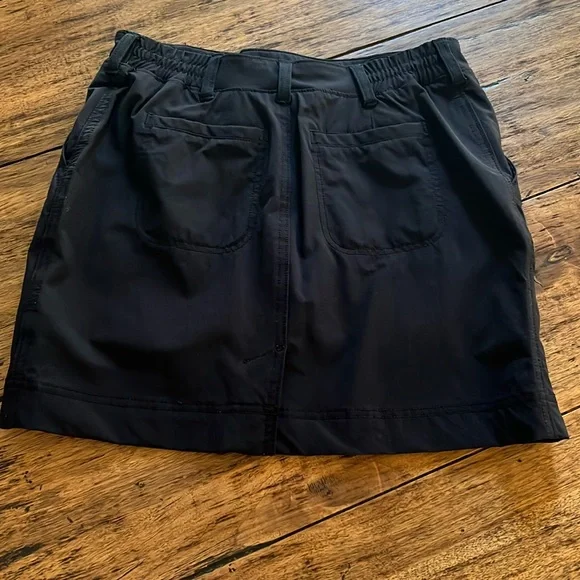 Athleta Black Golf Skirt. Size 2 - Picture 2 of 5